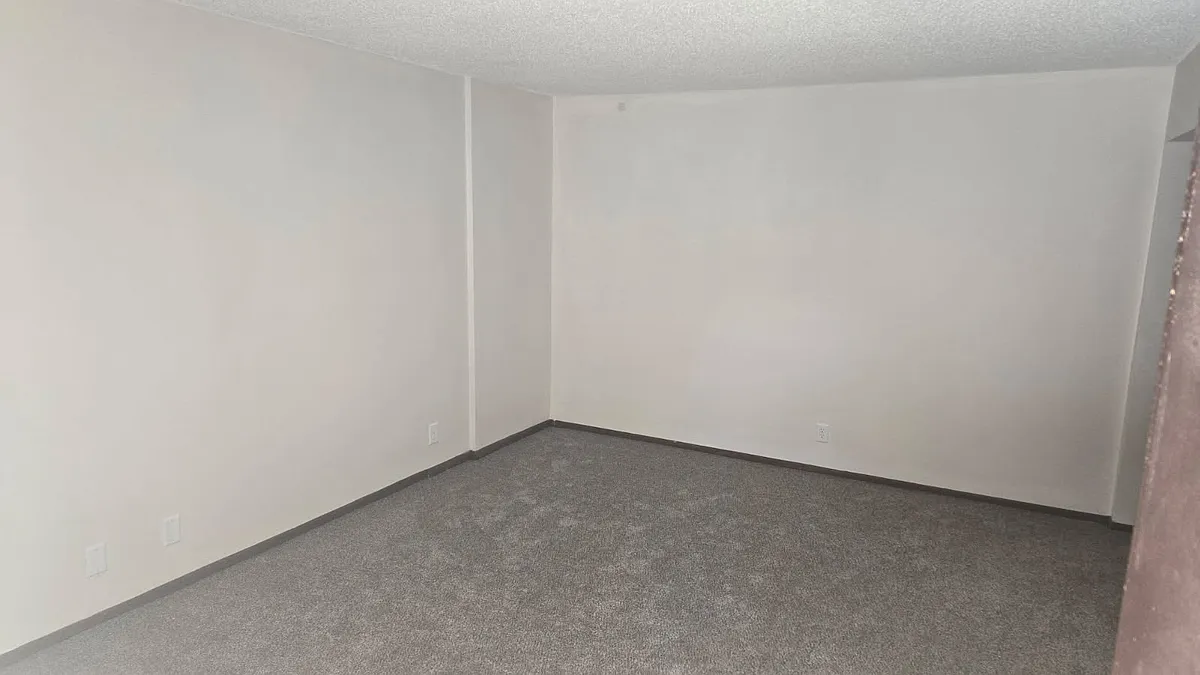 Building Photo - 6610 Havelock Ave #1