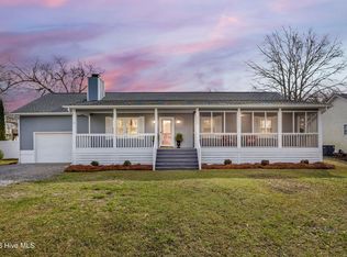 322 NE 57th St, Oak Island, NC 28465