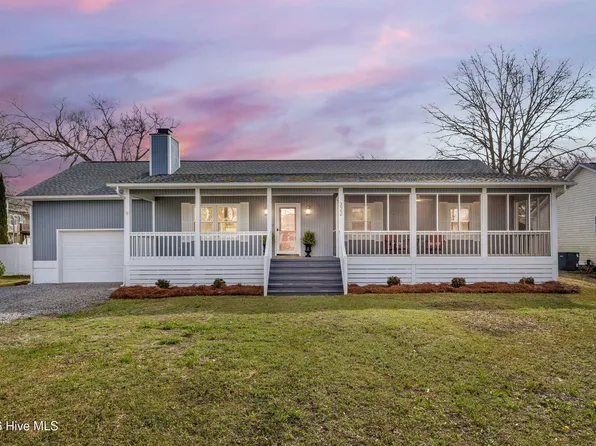 322 NE 57th Street, Oak Island, NC 28465