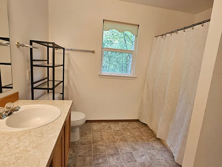 968 NW Poppy Ct — Photo 15