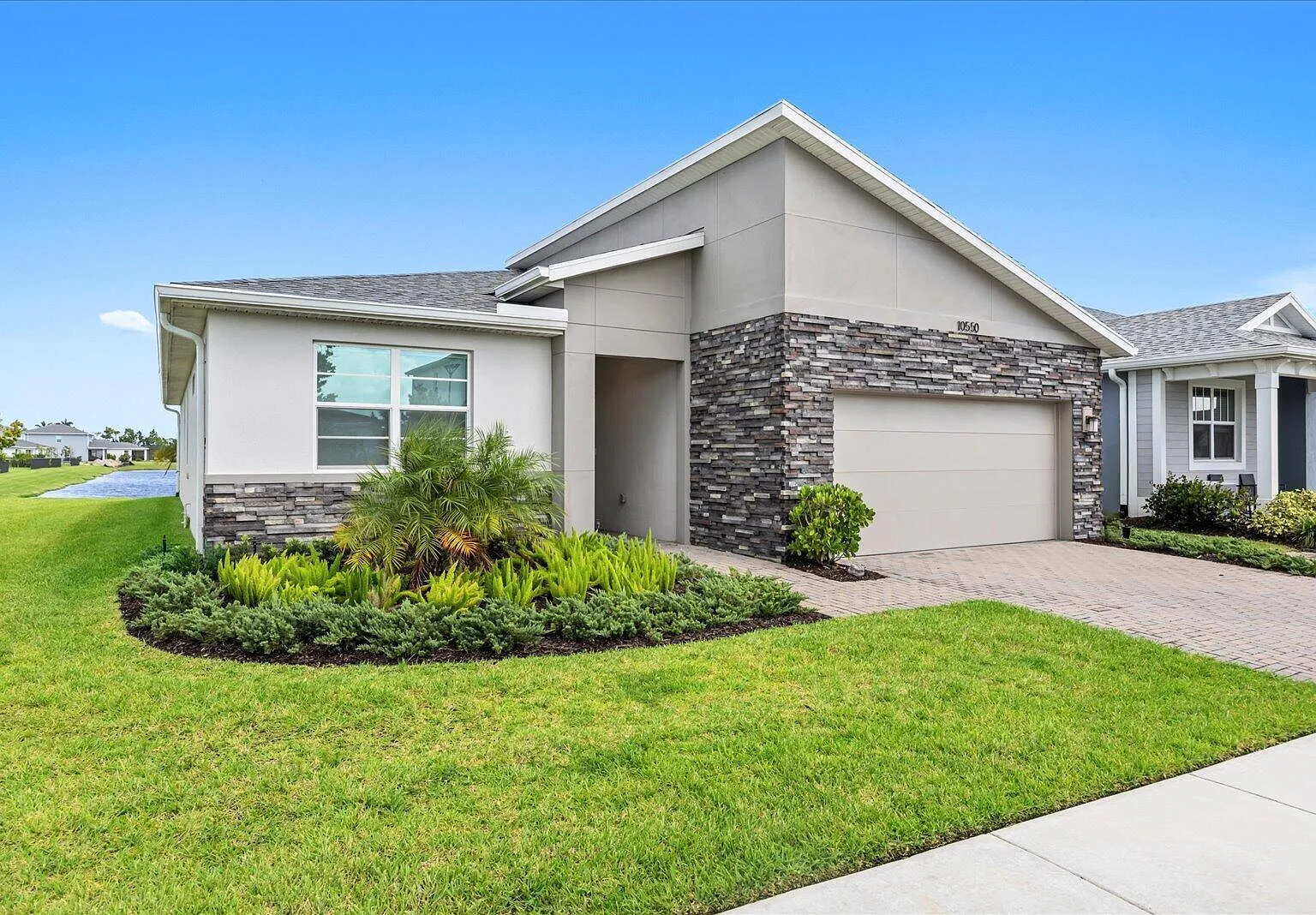 3 bed, 2.5 bath, 2209 sqft, $3,750 — Photo 2