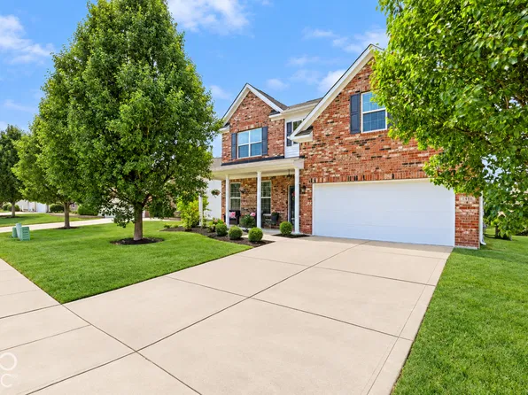 1486 Valdarno Dr, Greenwood, IN 46143