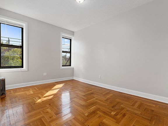 3rd image of 432 Suydam St APT B11