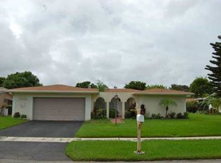 7820 NW 45th Ct, Lauderhill, FL 33351
