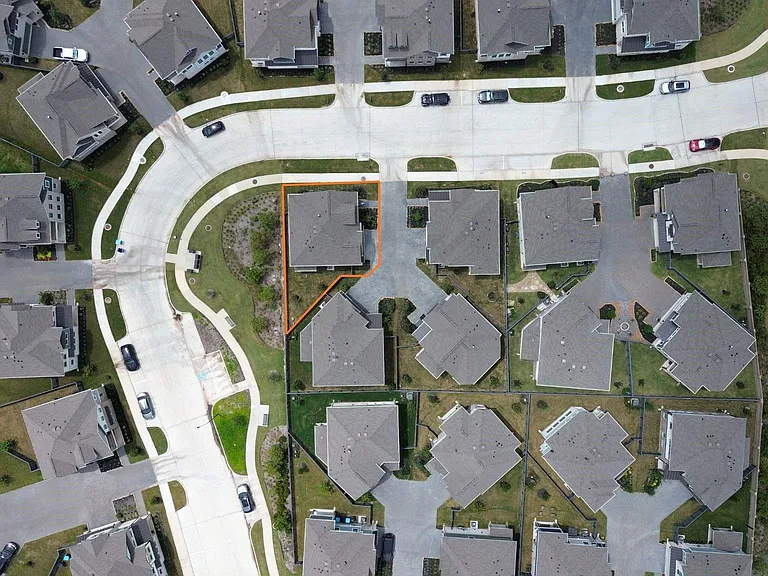 21202 Creeping Bentgrass Dr — Photo 35