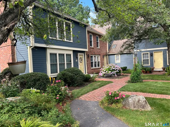 3 Esterly Farms Road #3, Madison, CT 06443
