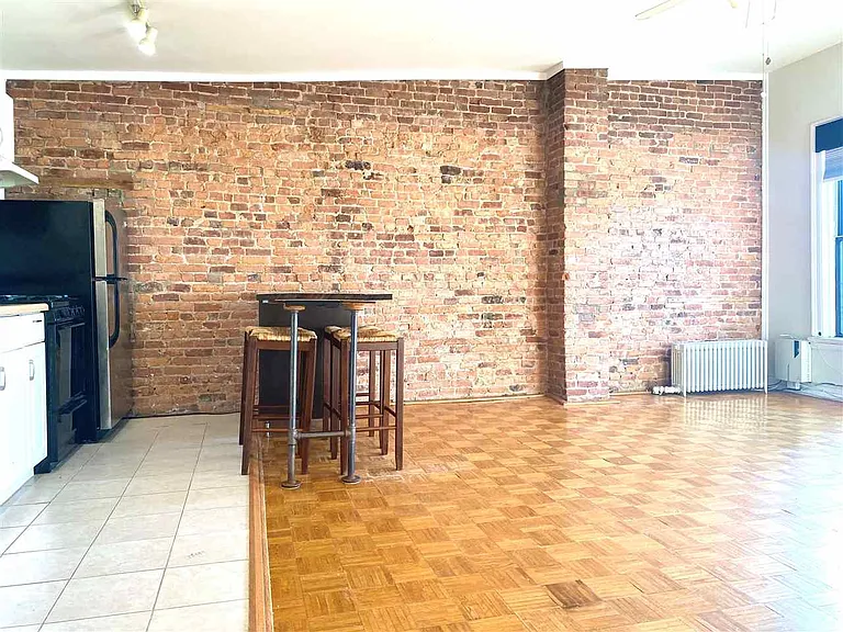218 Newark Ave #4 — Photo 3