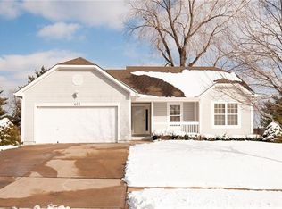 603 Forrest View Ct, Raymore, MO 64083