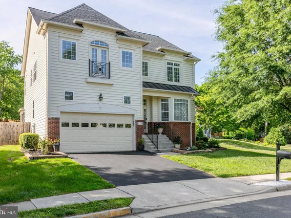 115 Rosebrook Ct NW, Leesburg, VA 20176