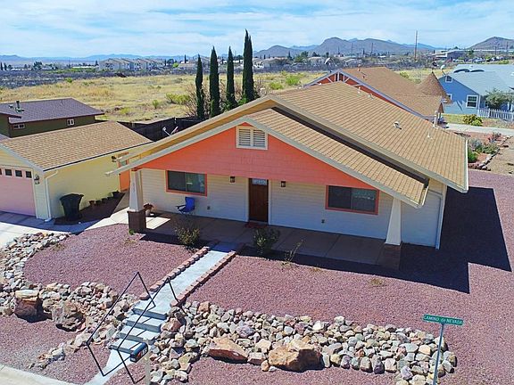 2nd image of 515 Camino De Nevada