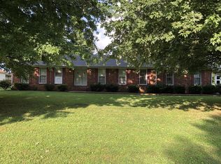 208 Riggs Ave, Portland, TN 37148