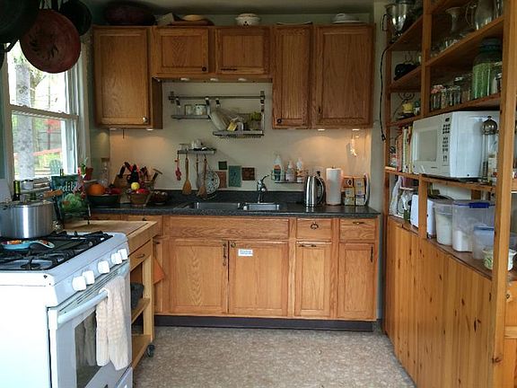 5th image of 2217 Hilldale Dr