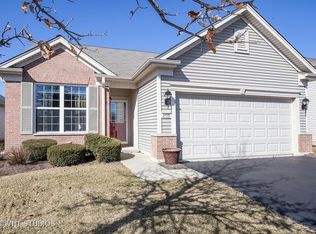 2490 Rolling Ridge Ln, Elgin, IL 60124