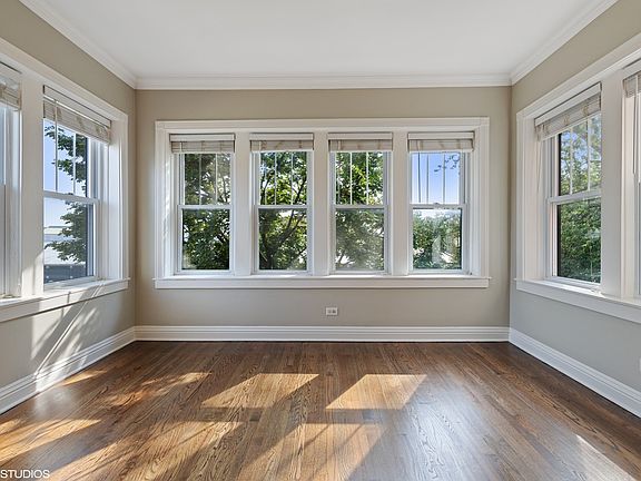 4th image of 4344 N Richmond St