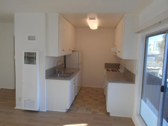 113 KITCHEN