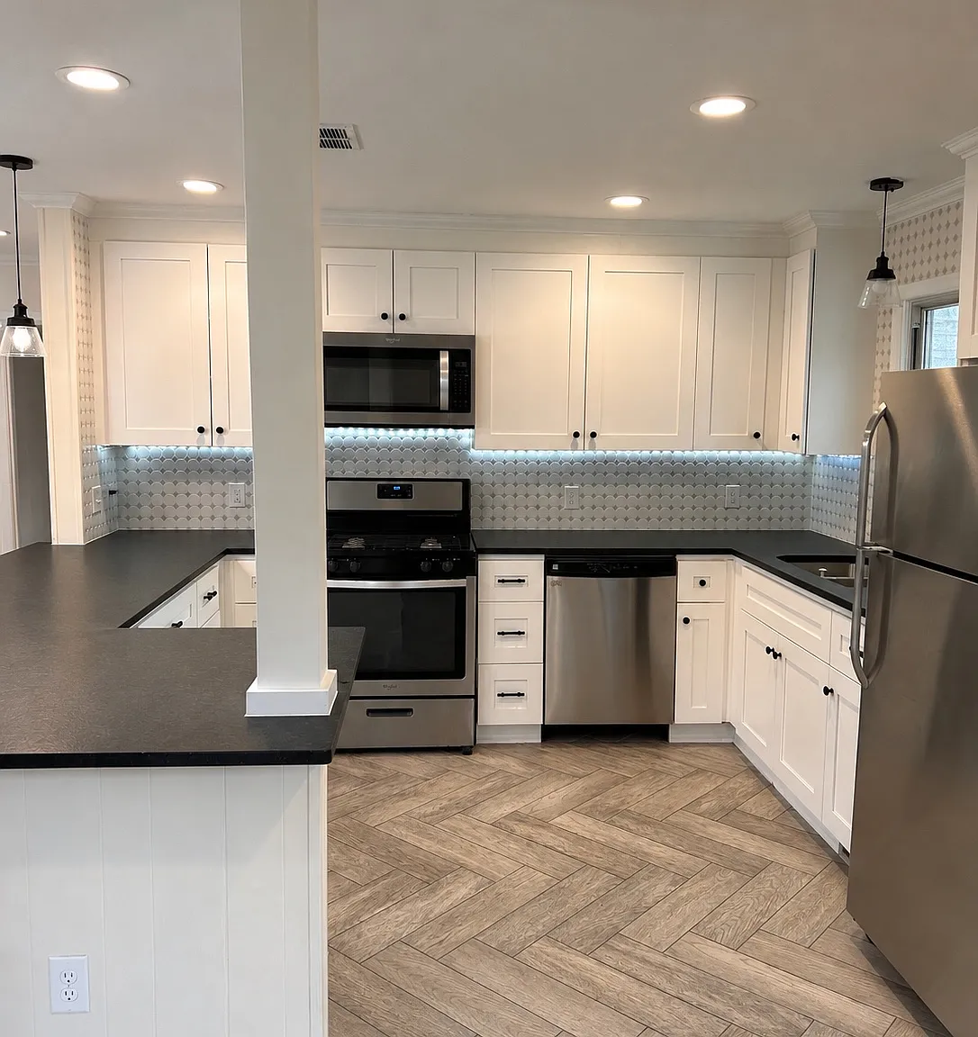 3 bed, 1175 sqft, $2,700 — Photo 2