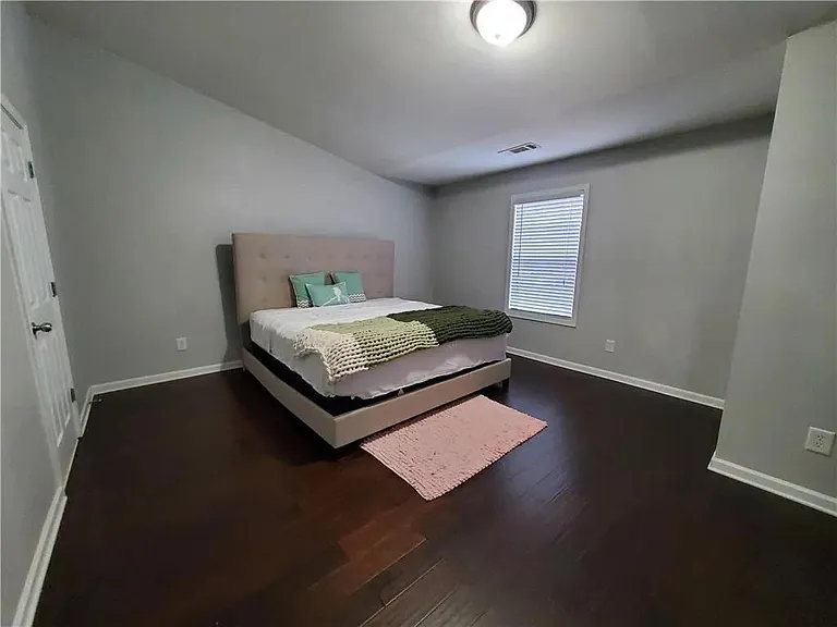5030 Sherwood Way — Photo 2
