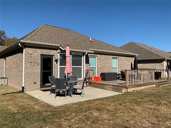 4th image of 5679 Augusta Woods Dr