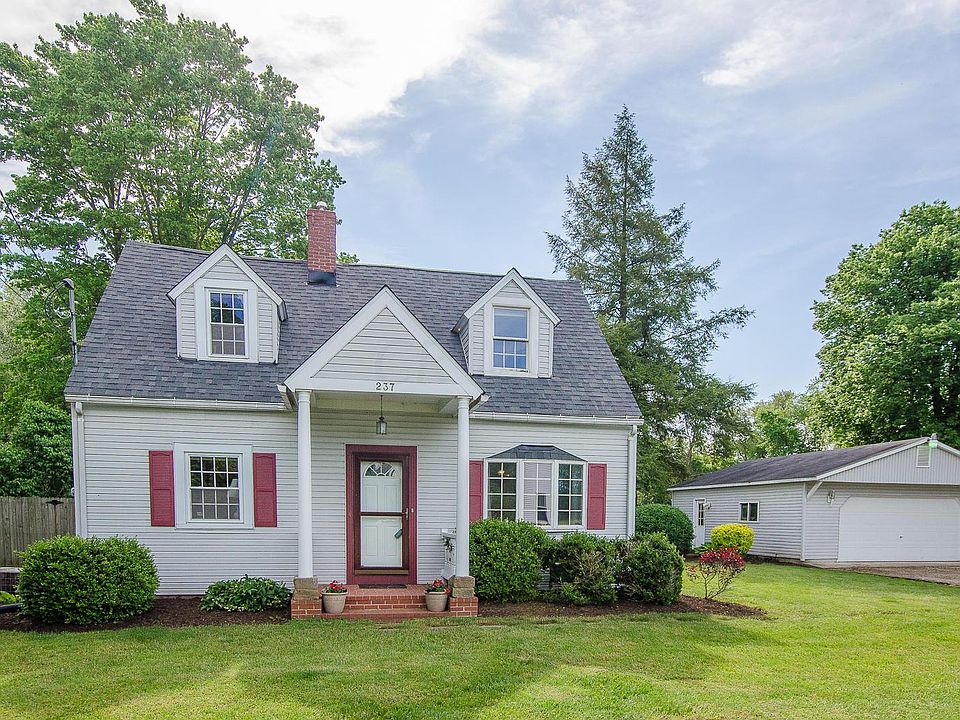 1st image of 237 Clouse Ln NE