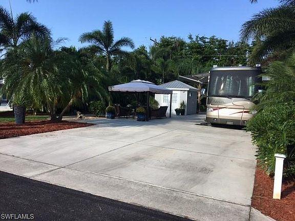 4th image of 10023 Ramblewood Ct
