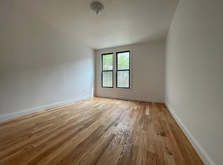 58-91 54th St #2B, Maspeth, NY 11378