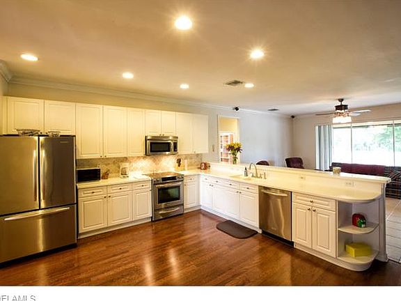 5th image of 11122 Lakeland Cir