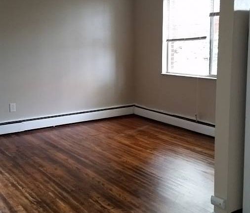 3rd image of 2315 Saint James Ave