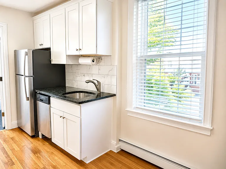 90 W Cedar St #1M — Photo 7