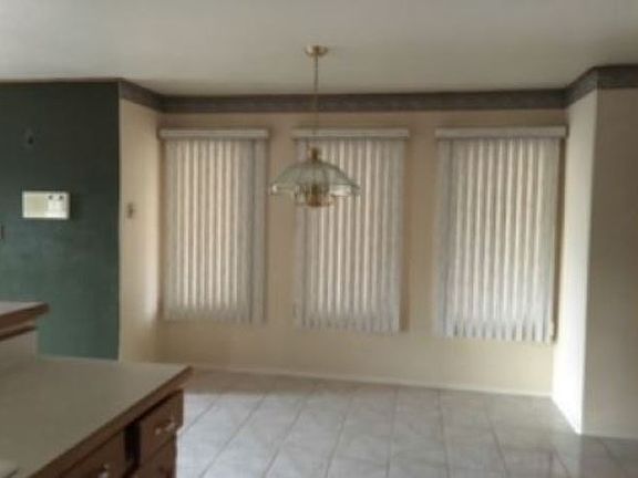 3rd image of 2585 Cherry Hills Dr
