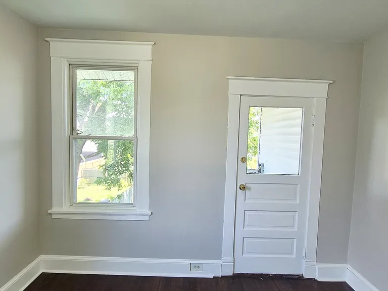2113 Barton Ave — Photo 34