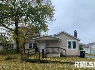 212 Orchard St, Zeigler, IL 62999