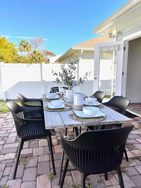 3 bed, 1500 sqft, $3,800 — Photo 1