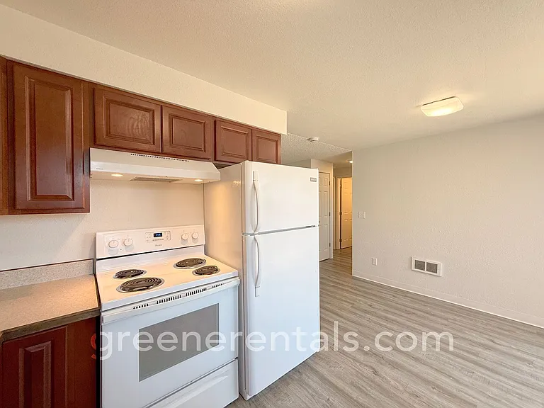 West Main Street Apartments — Photo 3