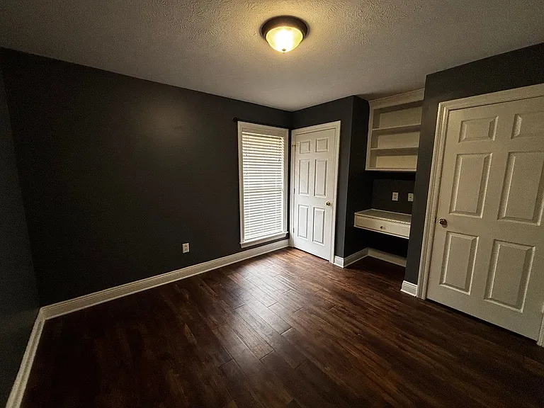 538 Brighton Cir — Photo 17
