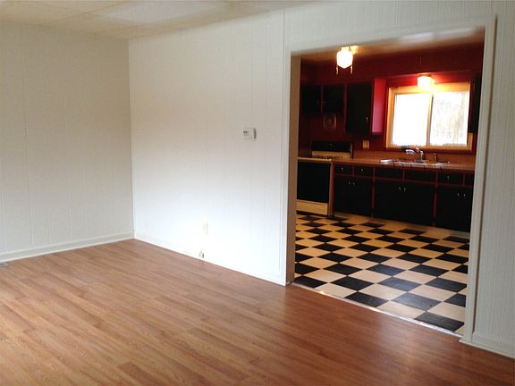 2nd image of 1162 Triplett Blvd