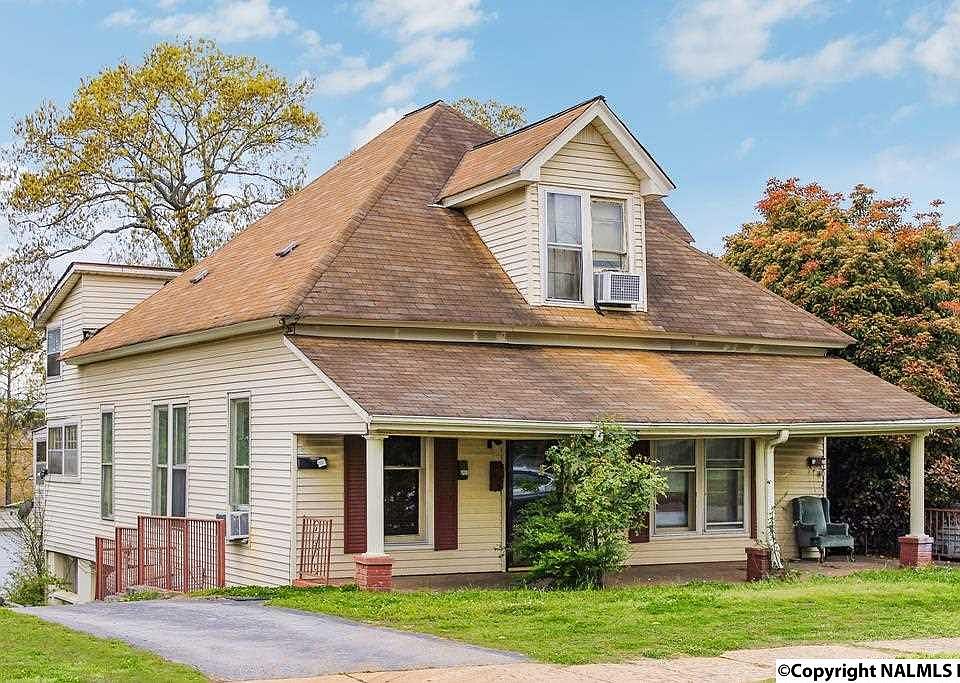 1st image of 304 Plum St