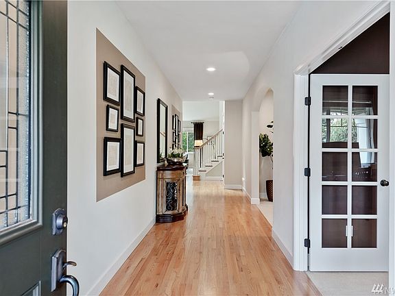 3rd image of 8609 236th Ave NE