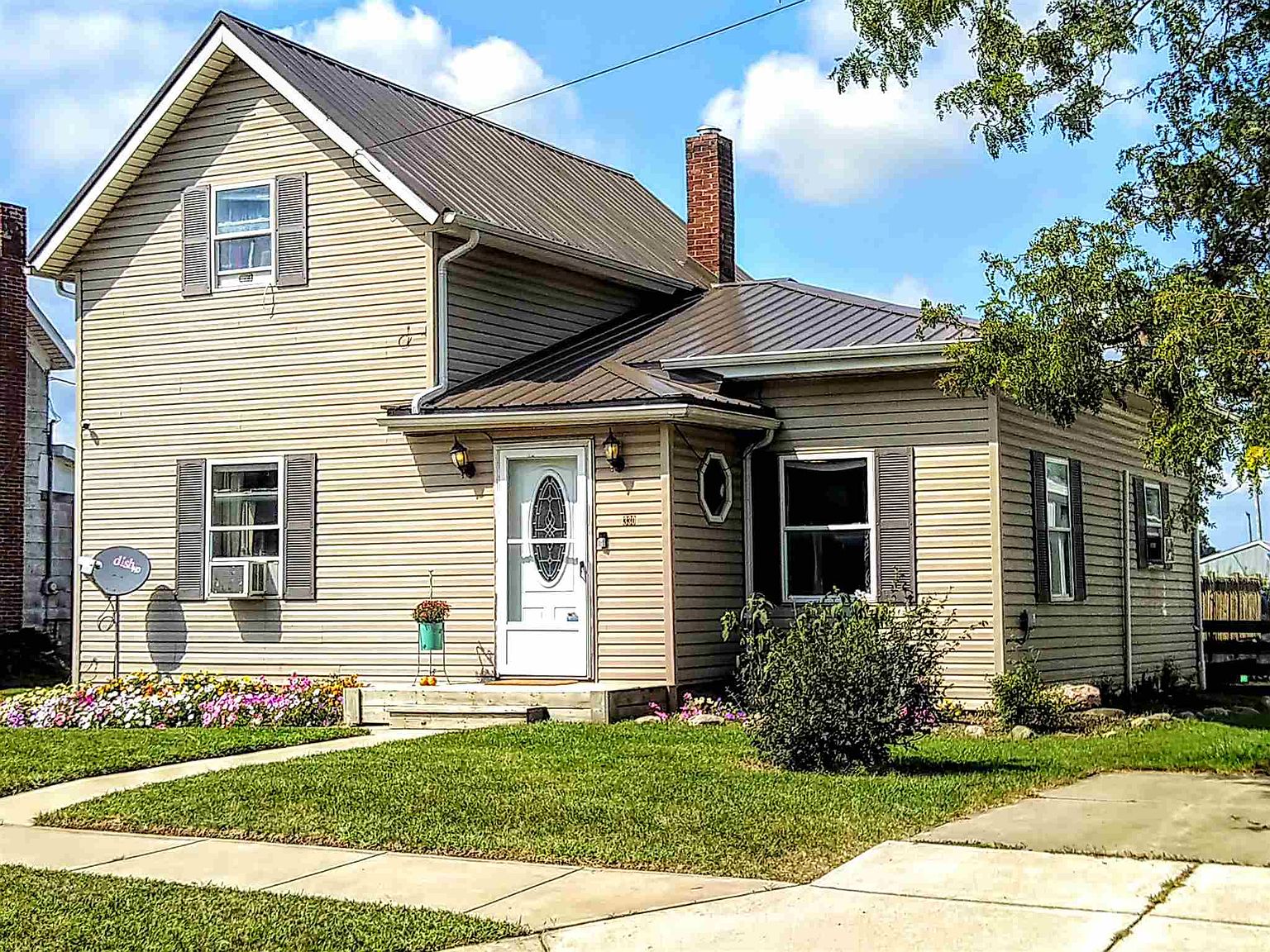 330 W Middlebury St, Shipshewana, IN 46565 Zillow