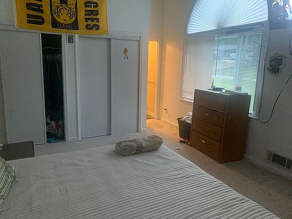 Master bedroom’s 5