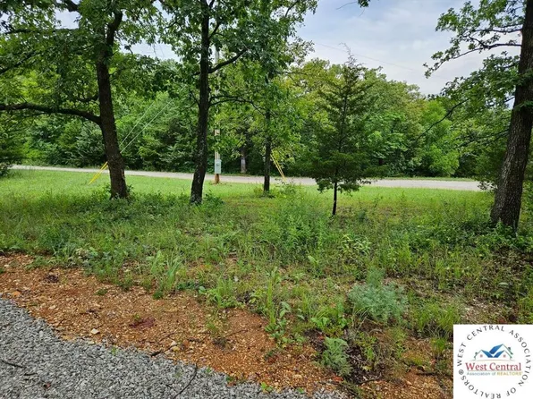 28438 Bluff Rd, Warsaw, MO 65355