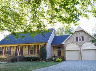 1014 Martin Ln, Gallatin, TN 37066