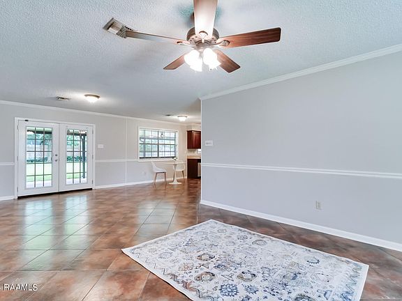 3rd image of 217 Churchill Dr