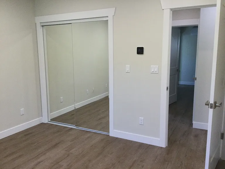 4572A Sargent Ave — Photo 10
