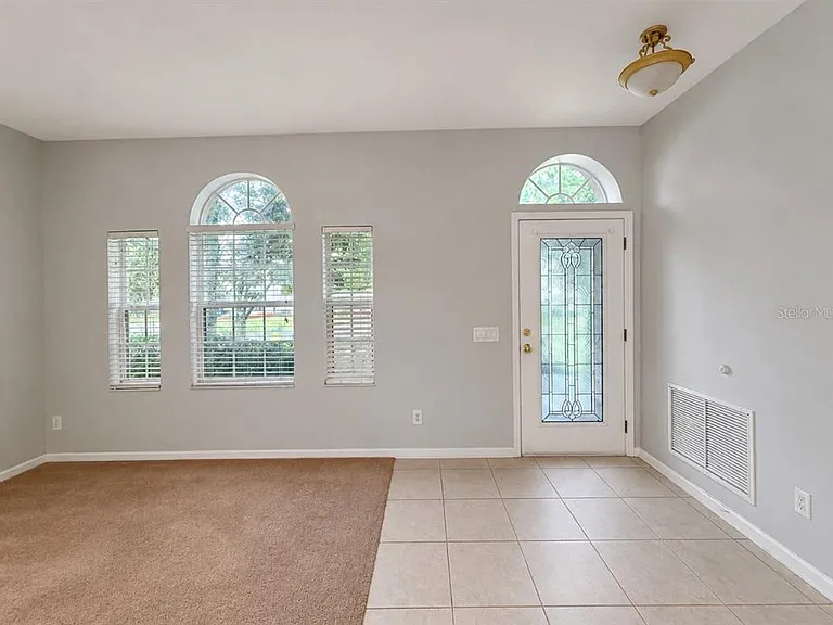 9630 Baton Rouge Ln — Photo 2