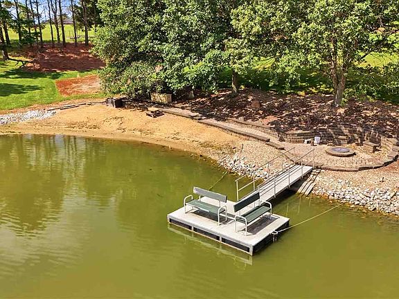 2nd image of 1008 Terrace Lake Ln