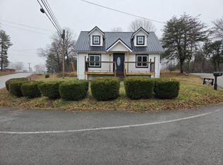 27 Church St, Spencer, TN 38585