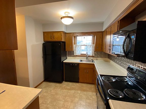 3rd image of 2526 W Memorial Dr #2526