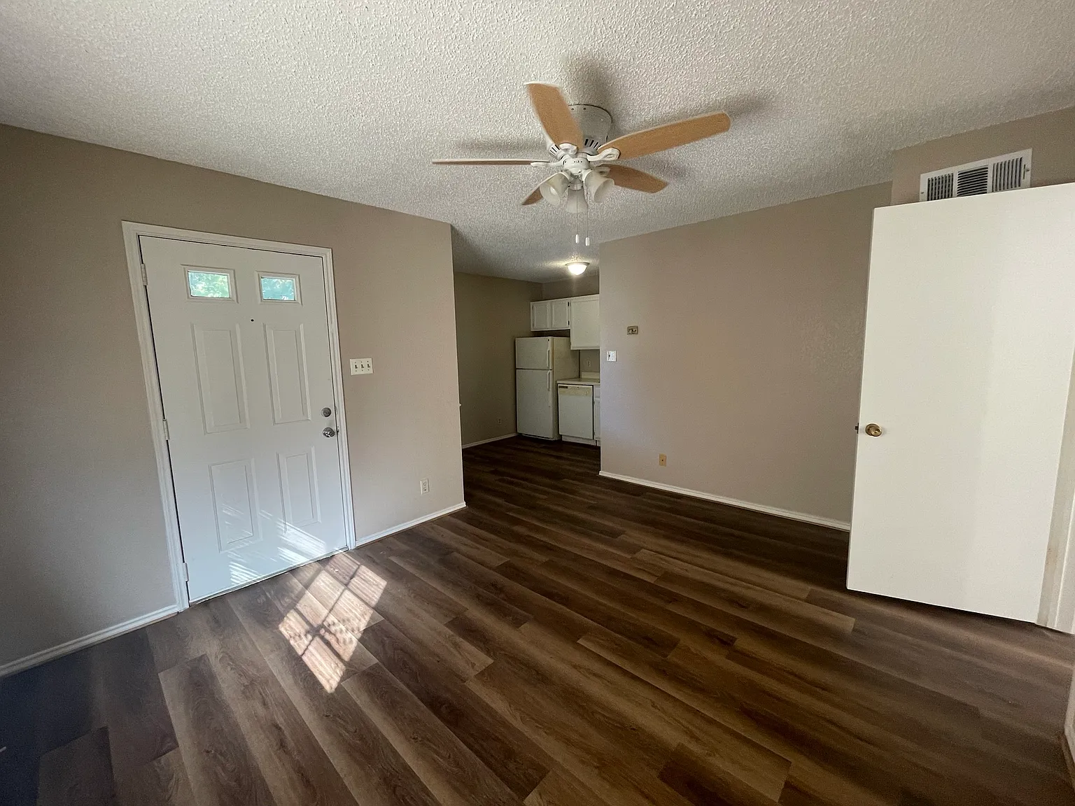 299 Billie Dr. Building 1 - 4 — Photo 4
