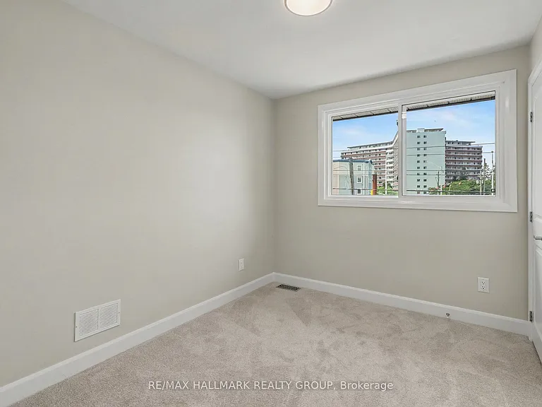 1202 Byron Ave #1 — Photo 16