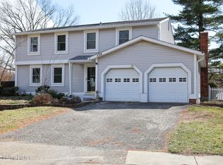 11314 Leesburg Pl, Fincastle, KY 40241